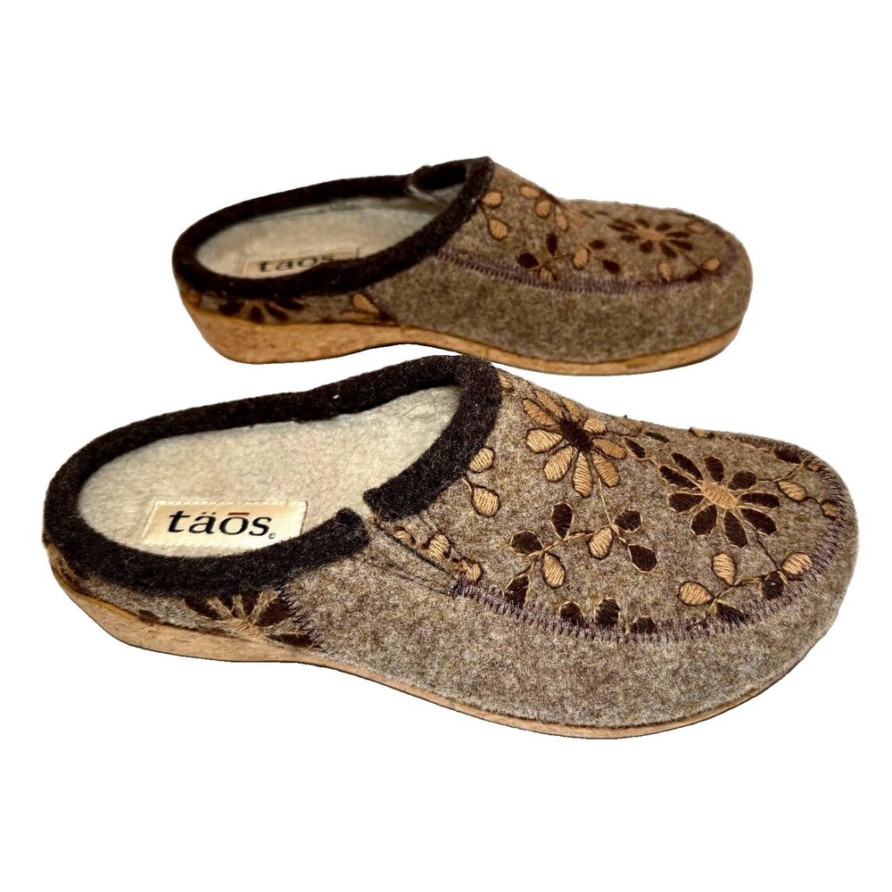 Taos Woolderness 2 Wool Felt Clog Slippers Taupe Floral Embroidered Women 8.5 39